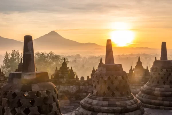 Reasons Why Watching Borobudur Sunrise