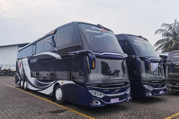 Indorent Bus. Picture by Traveloka
